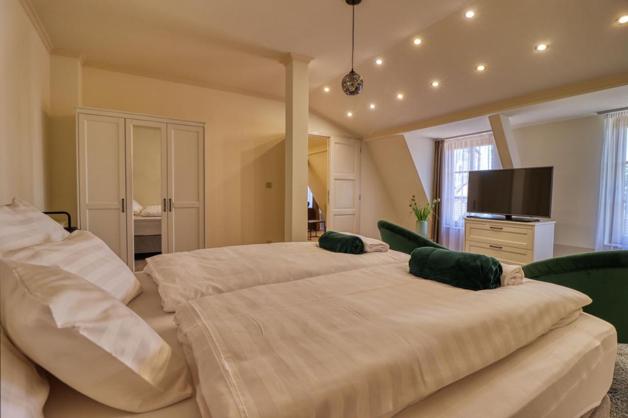 Manna Villa Eger Exteriör bild