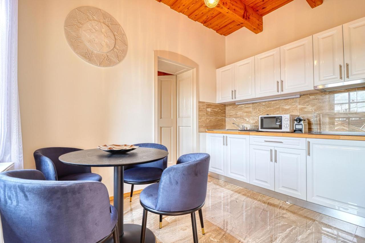 Manna Villa Eger Exteriör bild