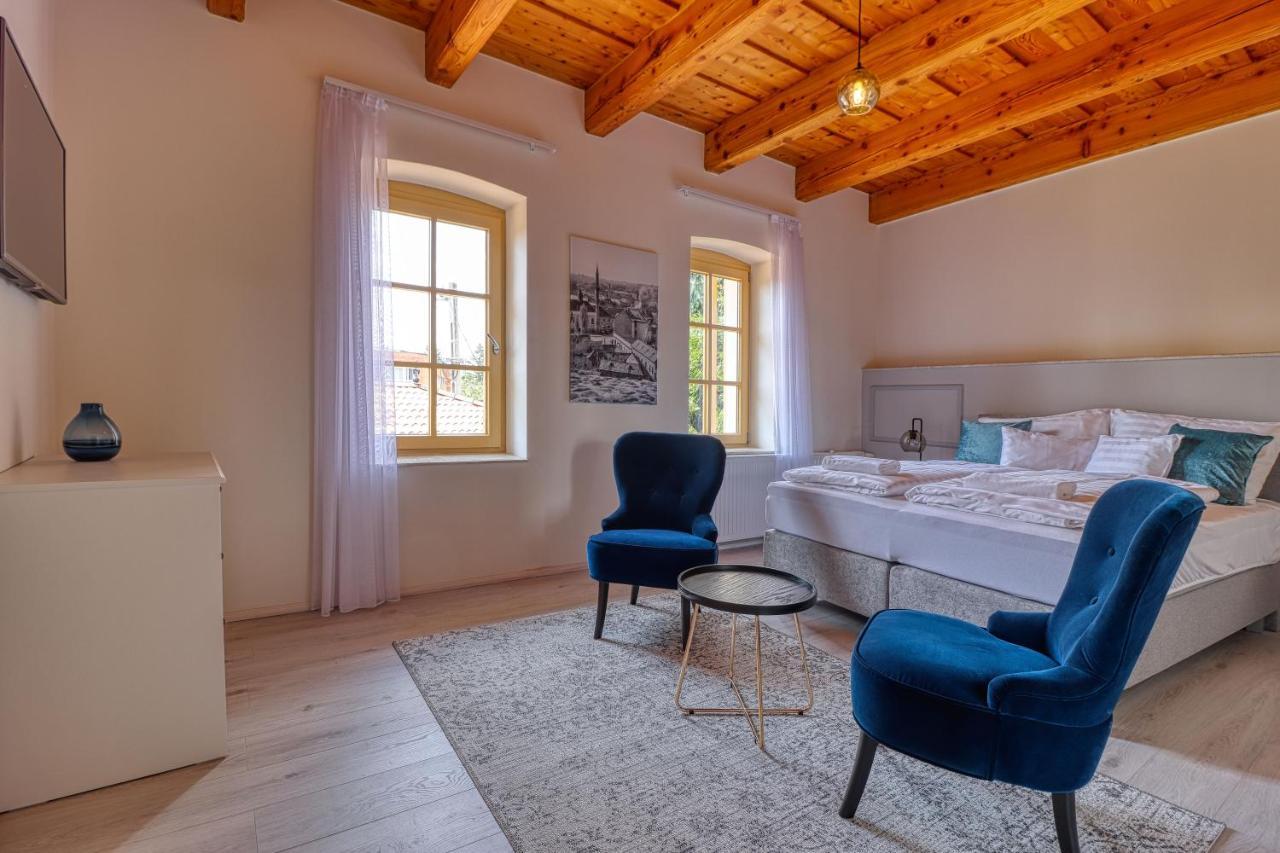 Manna Villa Eger Exteriör bild