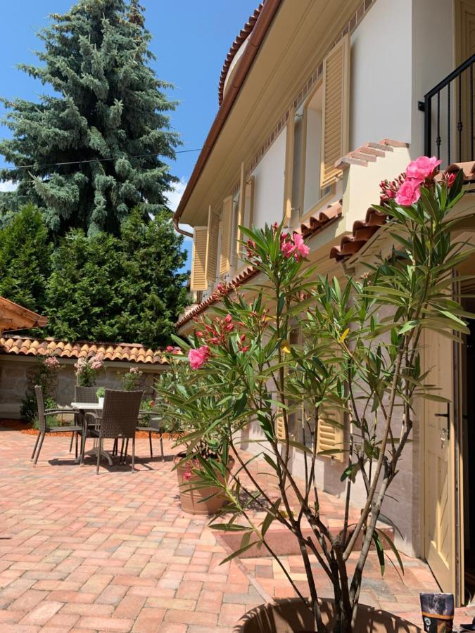 Manna Villa Eger Exteriör bild